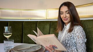 "Правилното обръщение към непознат е "Вие": Книга показва основни правила за етикет и добри обноски
