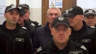 Хванат на място или разследван незаконно? Три проблема с ареста на Джейхан Ибрямов