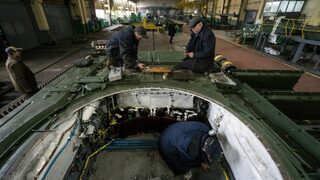 Няма кой да прави танкове в Русия