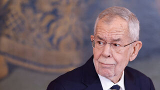 Австрийският президент призова трите партии с най-много гласове да се разберат за коалиция