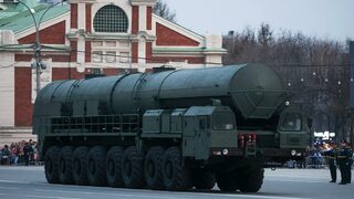 Русия тества бойната готовност на подразделение с междуконтинентални ракети "Ярс"