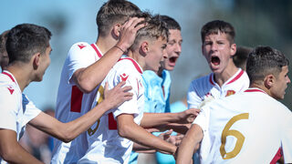 България (U15) записа победа с дузпи срещу Уелс (U15)