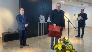 По случай Деня на будителите Георги Господинов получи огърлие "Златен век"