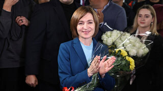 Гласовете на молдовците в чужбина обърнаха президентския балотаж в полза на Мая Санду