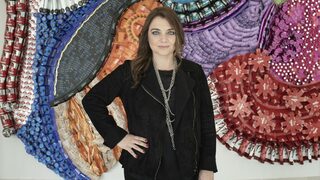 "Трябва да бъдем приемащи": Франческа Лаваца разказва за мисията на новия календар на марката