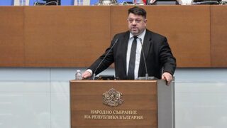 Зафиров: Днес атаката е срещу Народния театър, утре може да е срещу парламента и тази наша пиеса