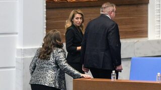 Изборът на председател на парламента се отлага за сряда