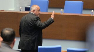 И 51-вият парламент се препъна в избора на председател, неяснотата за редовен кабинет остава