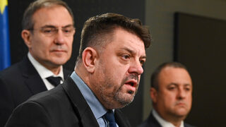 БСП мълчи за Пеевски: на среща за санитарния кордон левицата говори за мините, армията и АЕЦ "Белене"