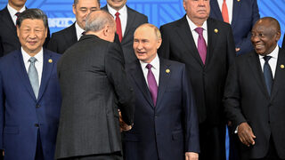Турция не казва приема ли поканата да е "партньор" на БРИКС
