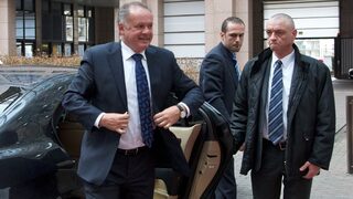 След присъда отнемат пенсията от $50 хил. на бивш словашки президент