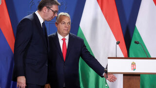 Вучич и Орбан обсъдиха и <span class="highlight">петролопровод</span> със сръбска инвестиция за 150 млн. евро