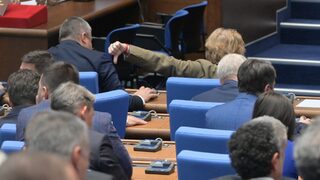 И третият опит на парламента да избере председател завърши с провал