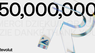 Вече 950 хил. българи се разплащат през "Револют"