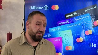 "Алианц" пусна напълно рециклируема карта за хора с увреждания