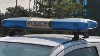 Полицаи задържаха трима мъже за грабеж на голяма сума пари