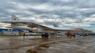 Директори на руски заводи за самолети губят постовете