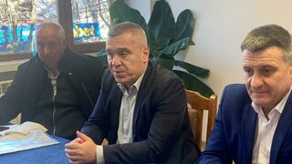 Министърът на земеделието нареди повторно изследване на обявените за болни овце от Велинград
