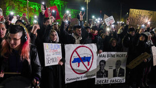 Румънци протестираха срещу класирането на Джорджеску на балотажа