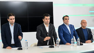 "Продължаваме промяната" и "Демократична България" направиха груба грешка