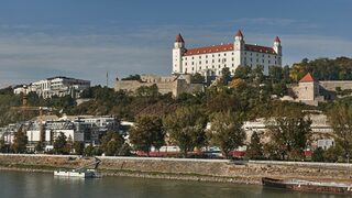 Словашките власти започнаха разследване заради атаки срещу инфраструктурни <span class="highlight">обекти</span>
