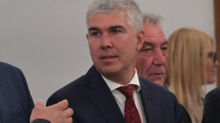 След месец ще има конкурс за представителя на държавата в "Лукойл"