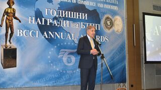 Министър <span class="highlight">Николов</span>: България е сред първите шест страни в ЕС по ръст на икономиката