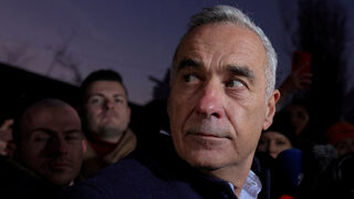 Румънското разузнаване: Зад Джорджеску стои мащабна онлайн кампания