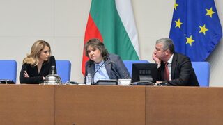 Изборът за председател на парламента беше труден, мнозинството за кабинет изглежда невъзможно