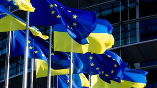 ЕС превежда 4.2 млрд. евро бюджетна помощ на Украйна