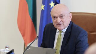 Премиерът: Догодина са предвидени почти двойно повече пари за <span class="highlight">асистирана</span> <span class="highlight">репродукция</span>