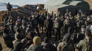 Израелската армия заема нови позиции в Сирия и ще остане там за неопределено време