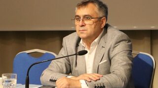 Вицепрезидентът на КНСБ пожела успех на Пеевски и заяви, че работещите не се интересували от кордони