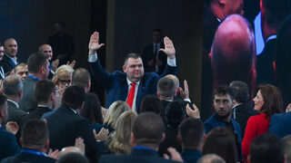 ДПС на Пеевски поиска да има ключова и решаваща роля в парламента