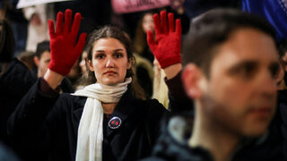 Десетки хиляди протестираха в Сърбия срещу президента Вучич и правителството