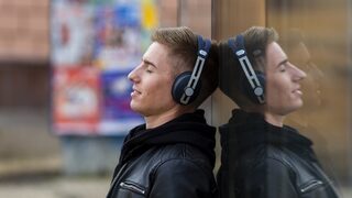Всеки пети в България слуша музика през стрийминг платформа, но едва 5% плащат абонамент