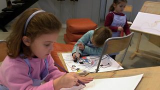 Незаконните забавачки - заплаха за децата 