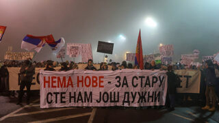 Десетки хиляди сърби посрещнаха 2025 г. с протест