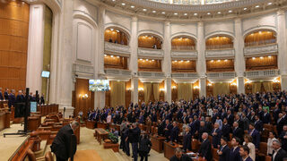 Румънци протестираха срещу анулирането на президентските избори
