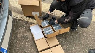 Столични полицаи задържаха мъж, продавал вейпове с психоактивни субстанции