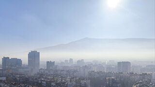 Столична община с препоръка към училища и градини заради замърсения въздух
