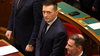Санкционираният по "<span class="highlight">Магнитски</span>" близък до Орбан надзирава унгарските служби