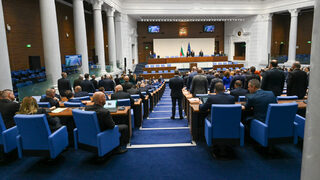 Парламентът прие на първо четене промените в Закона за съдебната власт и в Изборния кодекс (видео)