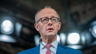 Безсмислени ли са цели за разходи за отбрана като тези на Тръмп – какво казват в Германия