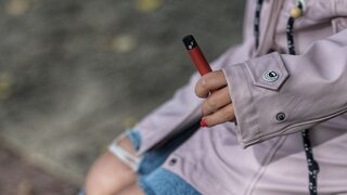 Употребата на вейпове може да доведе и до смъртни случаи, заяви кардиолог
