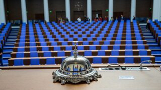 Нови 13 депутати ще заемат местата на министрите
