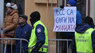 Сарафов плати цената за сделката за правителството, всичко си остава същото