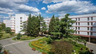 Мъж открадна 12 климатика от почивна база на Министерския съвет
