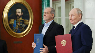 Споразумението на Русия с Иран не предвижда помощ с войски