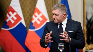 Фицо засилва мерките за сигурност на протестите